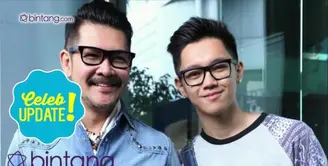 Ferry Salim mendukung anaknya, Brandon Salim untuk melanjutkan pendidikannya. 