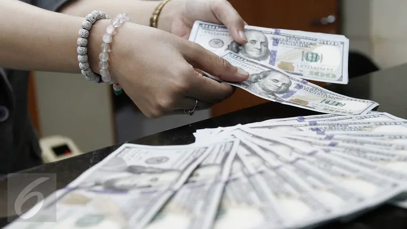 Rupiah Menguat 12 Poin atas Dolar