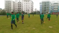 Latihan timnas U-19 di Hanoi. (Dok. PSSI)