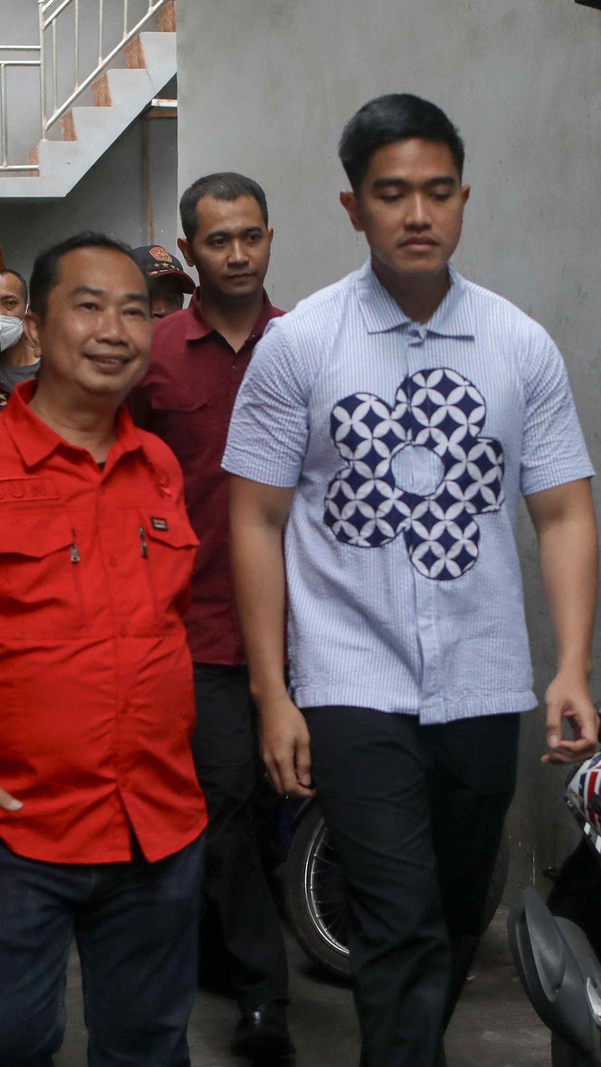 Selain itu, Kaesang juga menyambangi rumah relawan pendukung Presiden Jokowi.&nbsp;Foto: Liputan6.com/Herman Zakharia