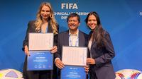 Pelatih Timnas Indonesia U-20, Indra Sjafri, lulus dari program bergengsi FIFA yang bernama FIFA Technical Leadership Diploma yang menjadi edisi pertama FIFA Technical Leadership Diploma. (Bola.com/Dok.Indra Sjafri).