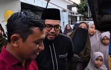 Kisah Inspiratif Pedagang Mi Ayam yang Memberi Gratisan untuk Hafiz Al-Quran dan Dapat Hadiah Umrah