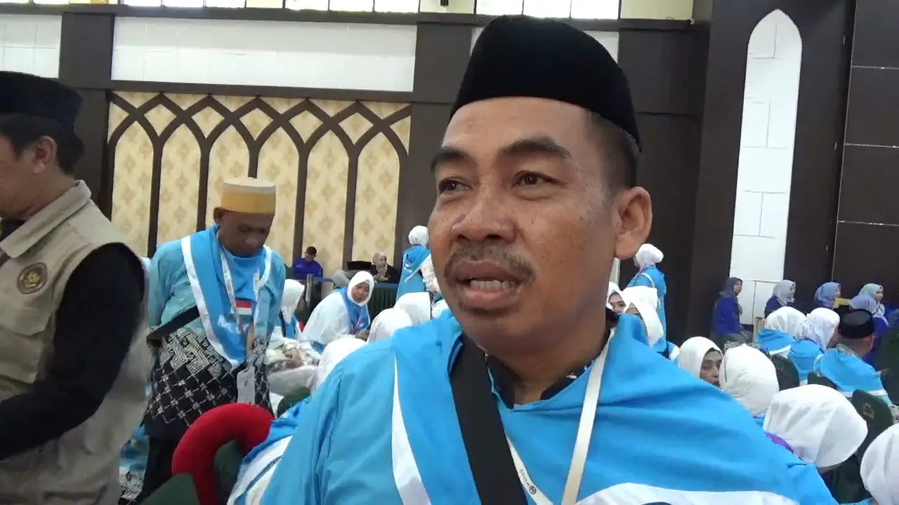 Cerita Asis Penjual Ikan Keliling, Nabung Rp30 Ribu Sehari Demi Berangkat Haji
