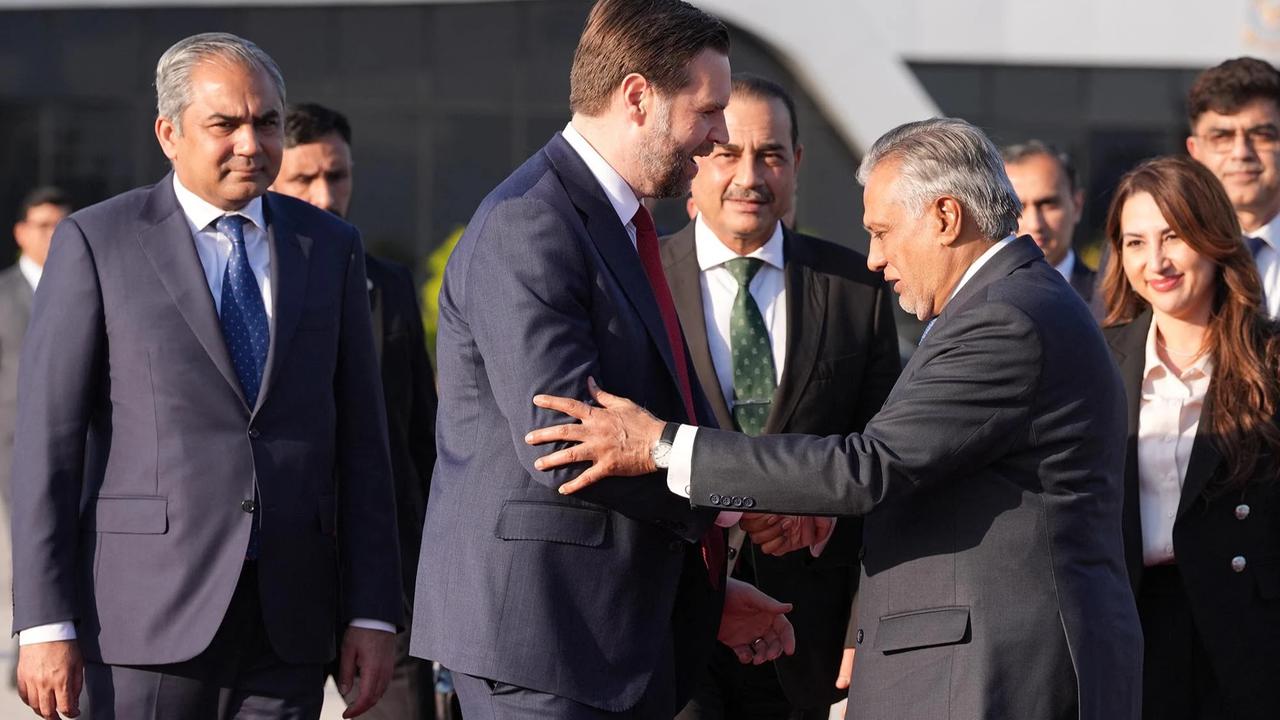 FOTO: JD Vance tinggalkan Islamabad usai perundingan Iran buntu