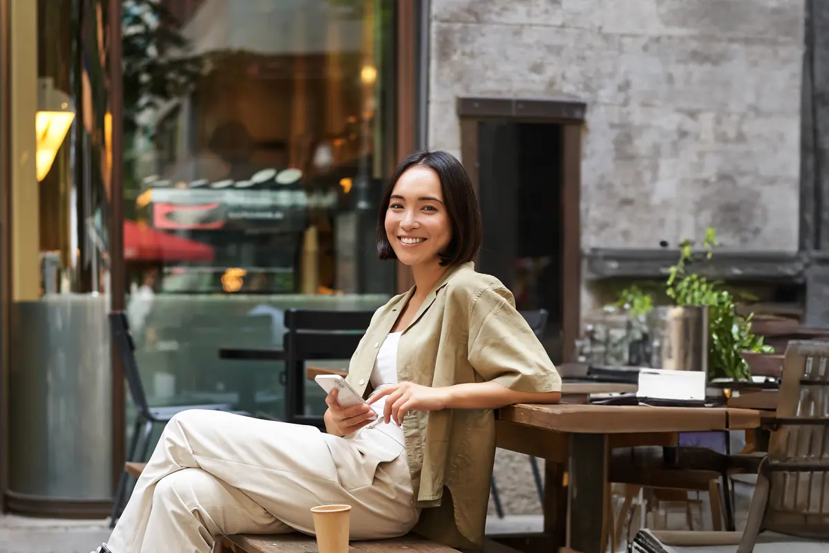 wanita september sikap santai