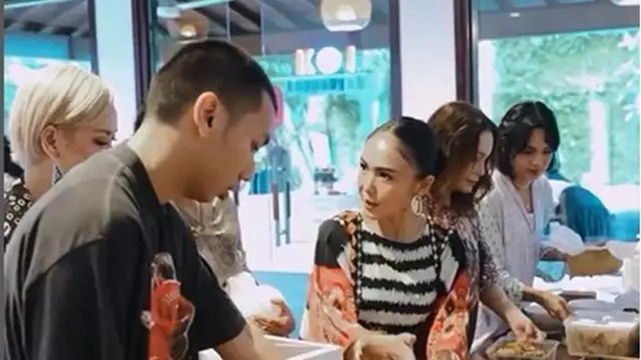 6 Potret Acara Buka Puasa Musisi dan Penyanyi Ternama, BCL hingga Nadine Amizah
