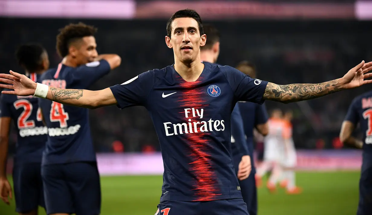 Dua tahun setelahnya, Di Maria memutuskan pindah ke PSG dengan tebusan 44 juta euro. Kini di PSG Di Maria tampil bak bintang bersama Neymar Jr dan Kylian Mbappe. (AFP/Franck Fife)