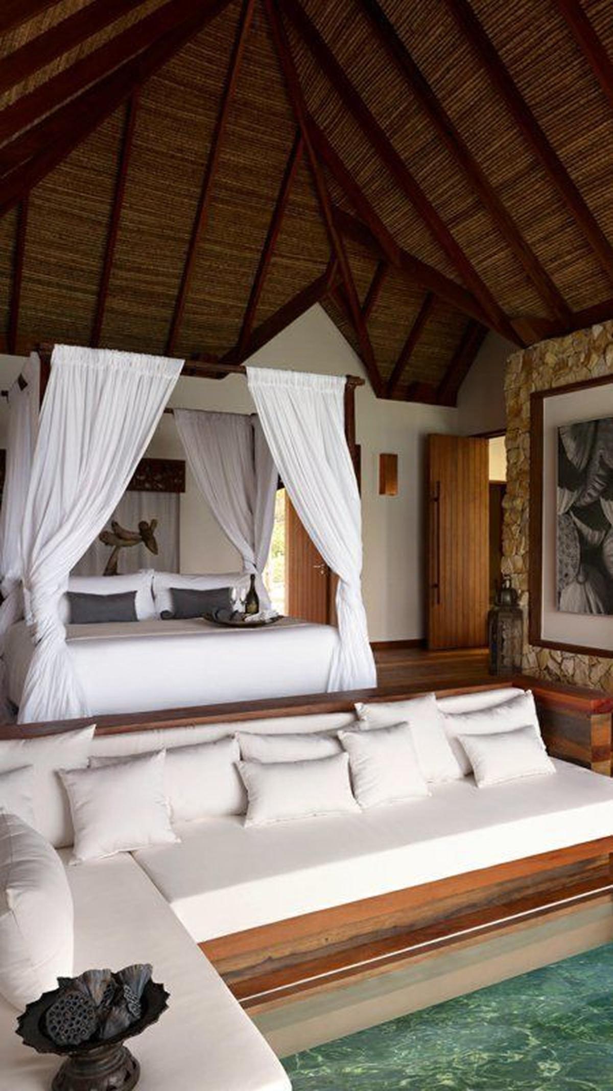 Desain Kamar Ala Hotel Split Level