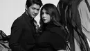 Pasangan Audy Item dan Iko Uwais tengah berbahagia menantikan anak keduanya lahir. Pada kehamilan kedua ini, keduanya melakukan pemotretan maternity. (instagram/audyitem)