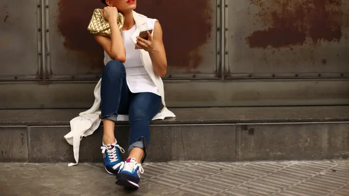 Selain Hangout, 10 Pakaian Ini Cocok untuk Kamu Pakai ke Kantor