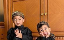Lucu! 10 Potret Kiano dan Kenzo Anak Baim Wong Kenakan Pakaian Tradisional, Penampilannya Bak Pangeran