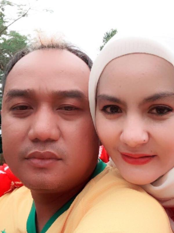 Azis Gagap dan Istri Kedua (Sumber: Instagram//dewi_keke22)