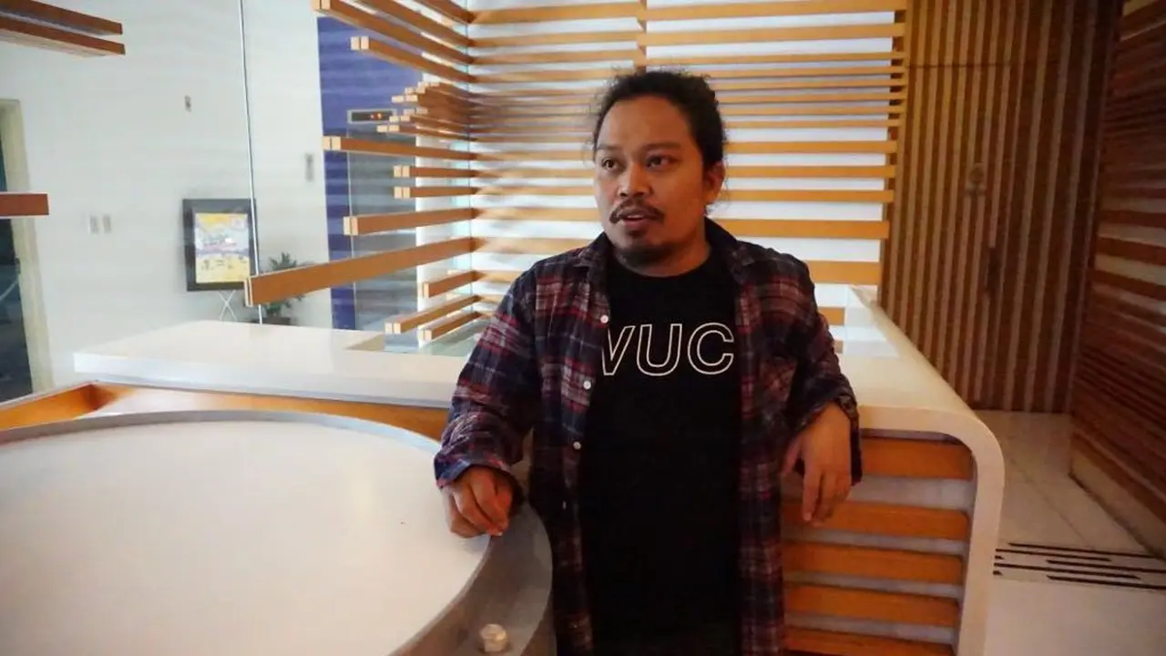 Is ex Payung Teduh