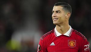 Cristiano Ronaldo berhasil membayar kepercayaan Erik ten Hag saat tampil sebagai starter Manchester United pada laga lanjutan Grup E Liga Europa 2022/2023 menghadapi FC Sheriff yang berlangsung di Old Trafford, Jumat (28/10/2022) dini hari WIB. (AP/Jon Super)