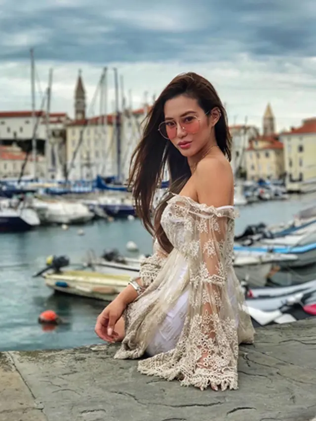 Cantik dan Memesona, 8 Potret Sosialita Crazy Rich Asian di Dunia Nyata