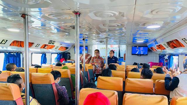 Jumlah WNI yang mudik dari Johor Bahru berkurang secara signifikan lantaran aturan larangan mudik yang ditetapkan pemerintah guna mencegah penyebaran COVID-19. (Dok: Kemlu RI)