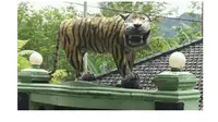 Ilustrasi patung macan lucu Cisewu | aribanang dari Twitter
