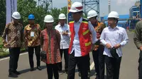 Presiden Jokowi meresmikan Pembangkit Listrik Tenaga Uap (PLTU) Cilacap. (Liputan6.com/ Lizsa Egeham)