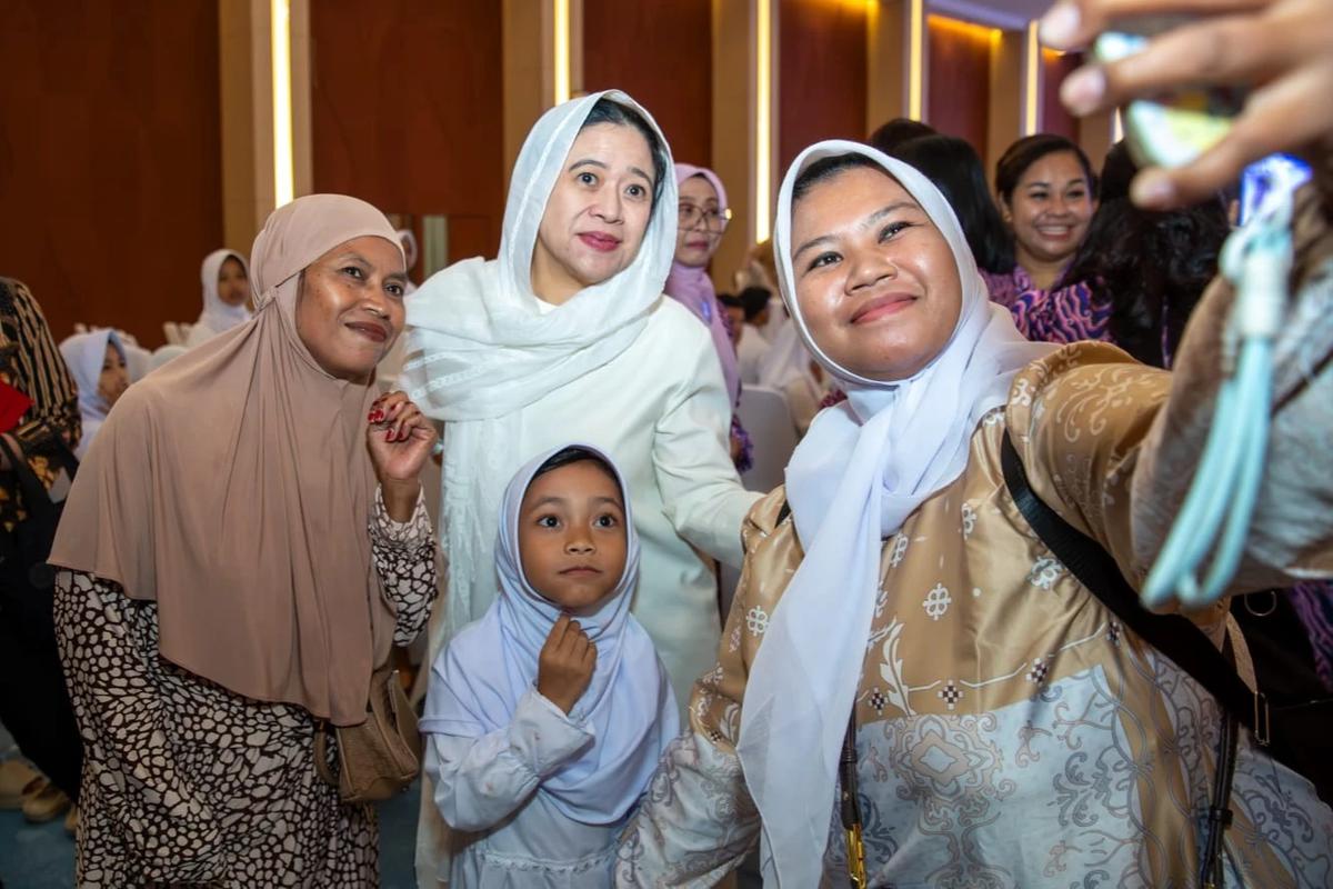Puan Maharani saat hadir dalam acara Bakti Sosial yang digelar oleh Persaudaraan Istri Anggota (PIA) DPR RI