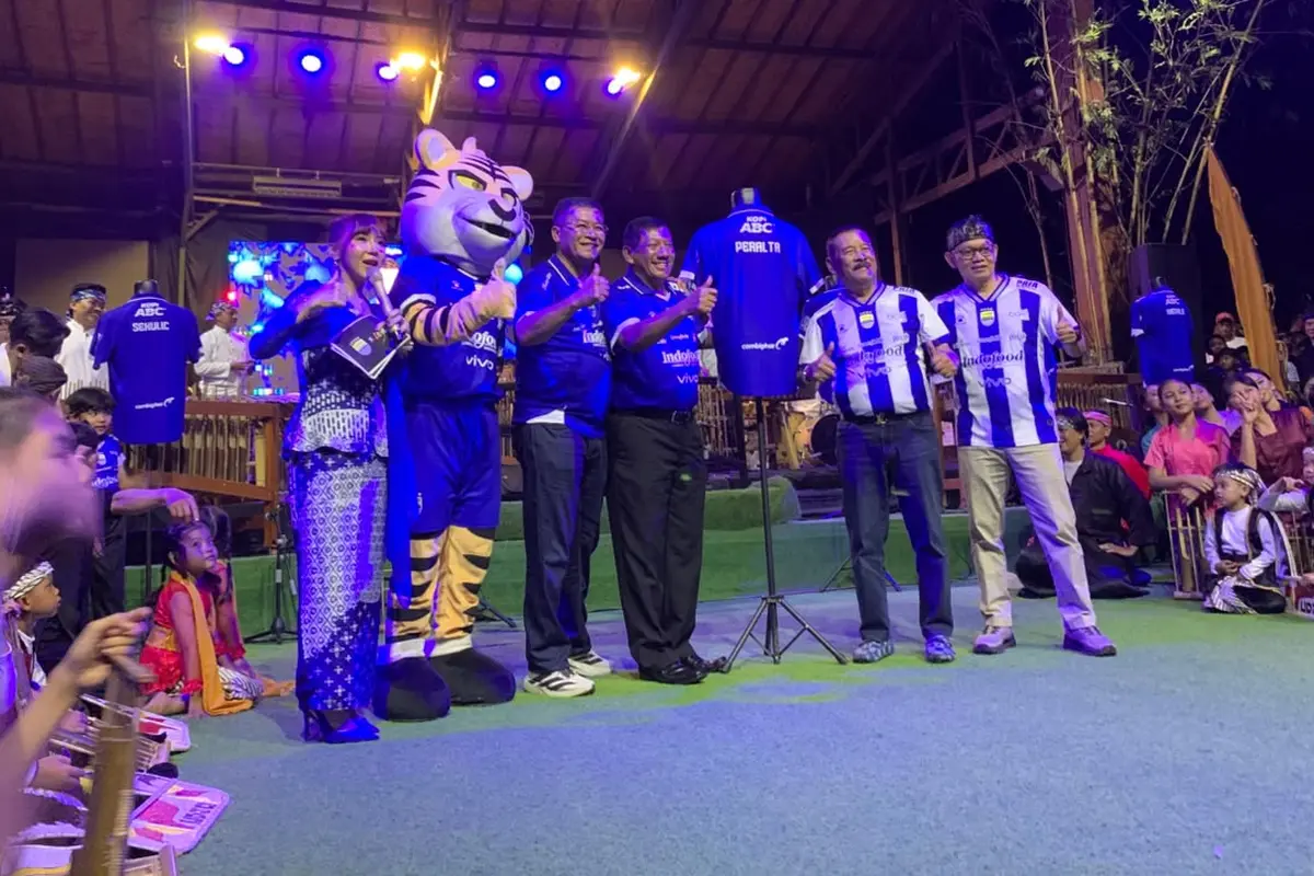 Resmi! Mariano Peralta Berseragam Persib Hingga 2028