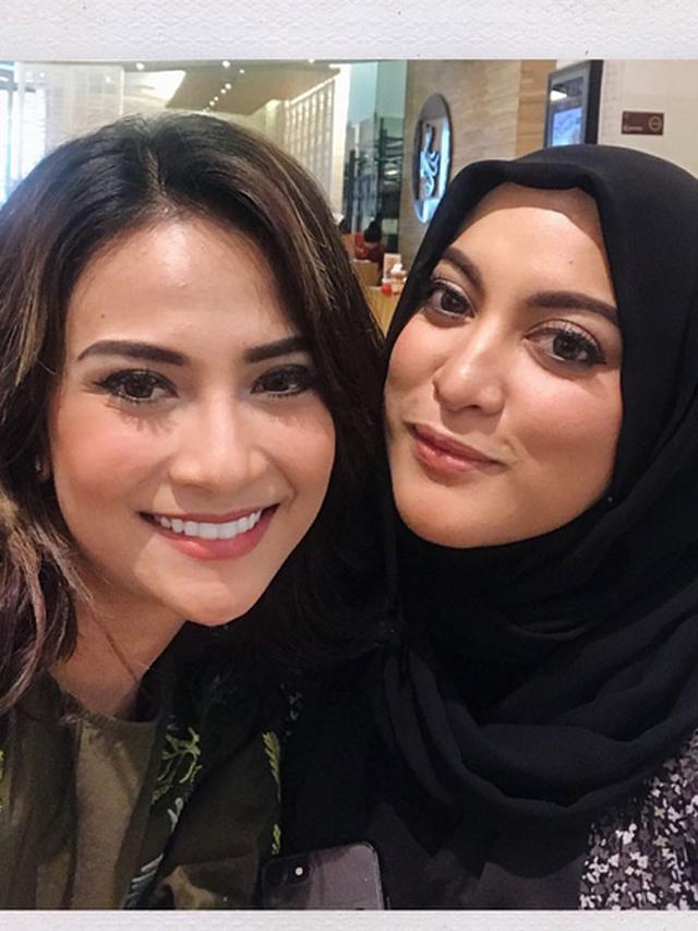 [Bintang] Vanessa Angel dan Jane Shalimar