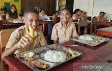 Program Makan Bergizi Gratis Prabowo: Mengubah Wajah Papua Menuju Indonesia Emas 2045