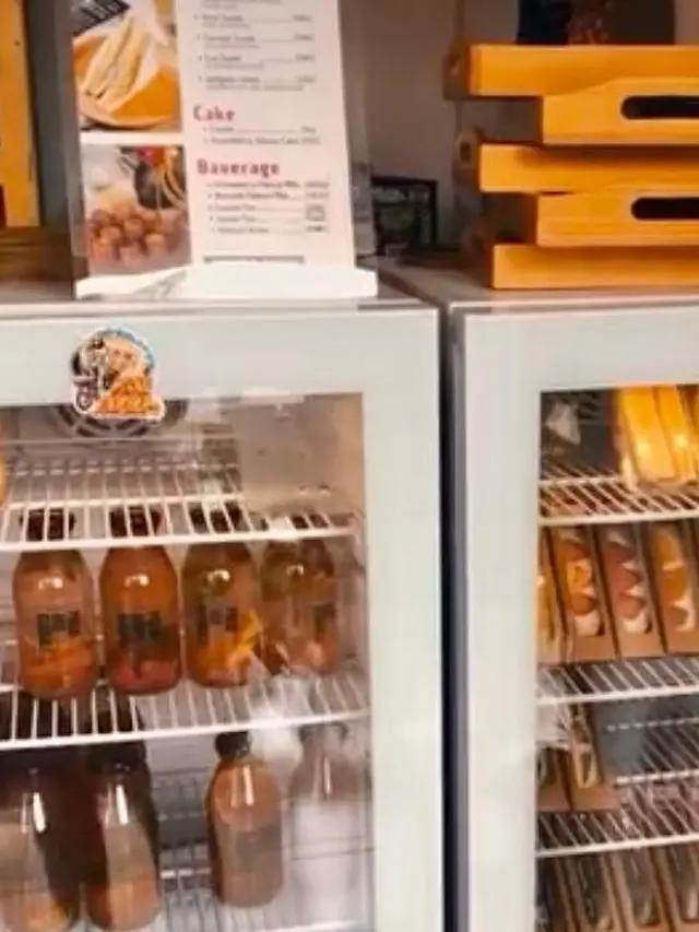 Suasana toko sandwich Picnic Addict di tengah sepinya Pasar Kliwon, Mojokerto