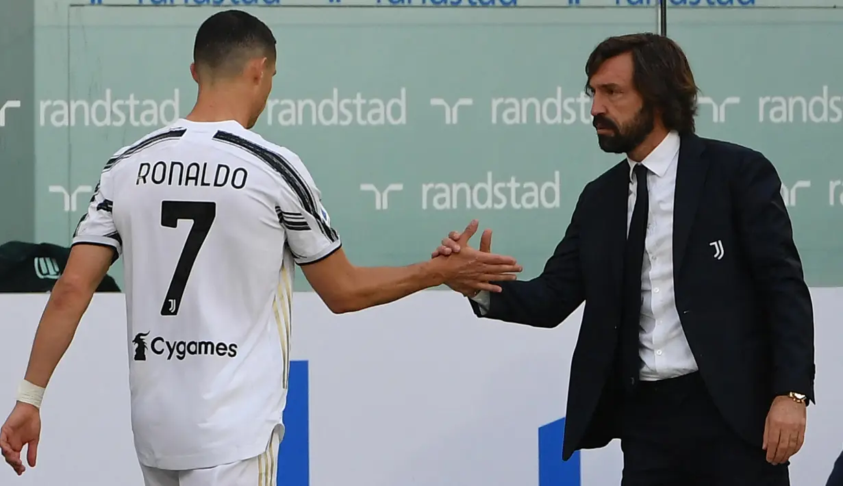 Namun, Ronaldo mampu tampil cukup produktif bersama mantan gelandang timnas Italia tersebut. Sejauh ini, CR7 sudah mencetak 30 gol dan 6 assist dari 34 pertandingan di semua kompetisi. Catatan itu tentu saja masih bisa bertambah mengingat musim ini masih belum selesai. (AFP/Isabella Bonotto)