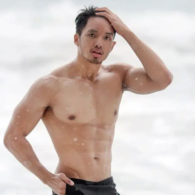 Potret pesona Gilbert Pangalila