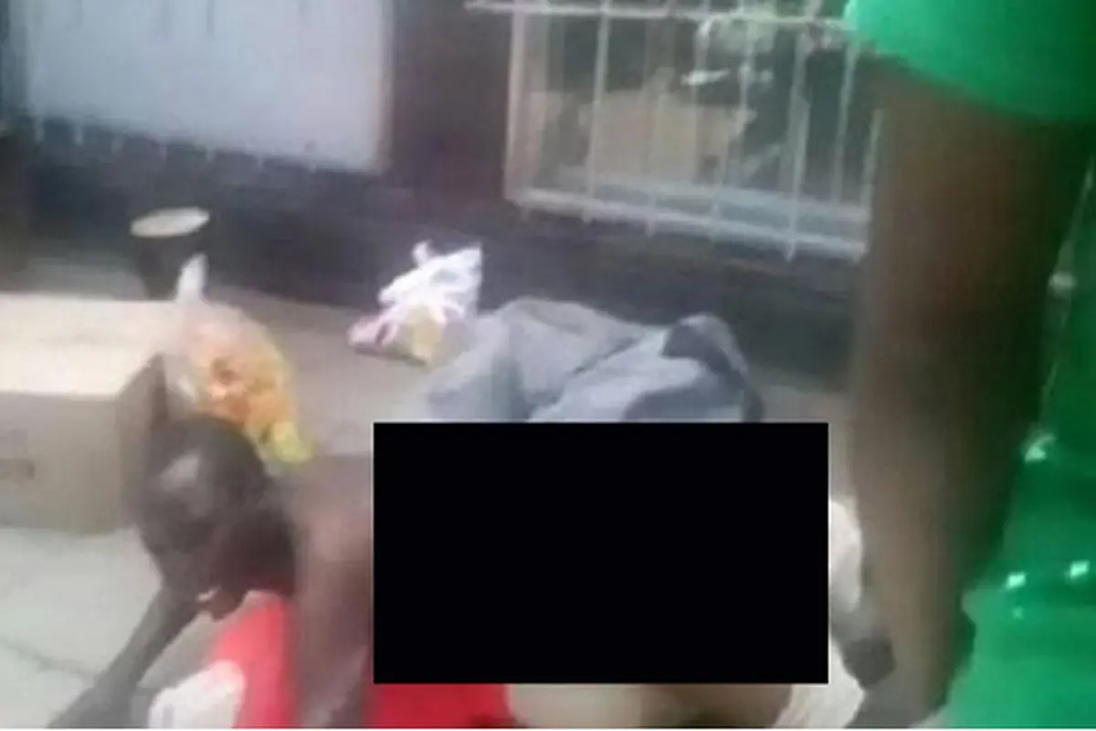 Gempar, Pria Mabuk Bercinta dengan Manekin di Tengah Pasar