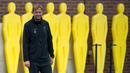 Pelatih Liverpool, Jurgen Klopp memimpin langsung sesi latihan jelang laga  kualifikasi liga Champions di Melwood, Liverpool, Selasa (22/8/2017). Liverpool akan menghadapi Hoffenheim. (AFP/Oli Scarff)
