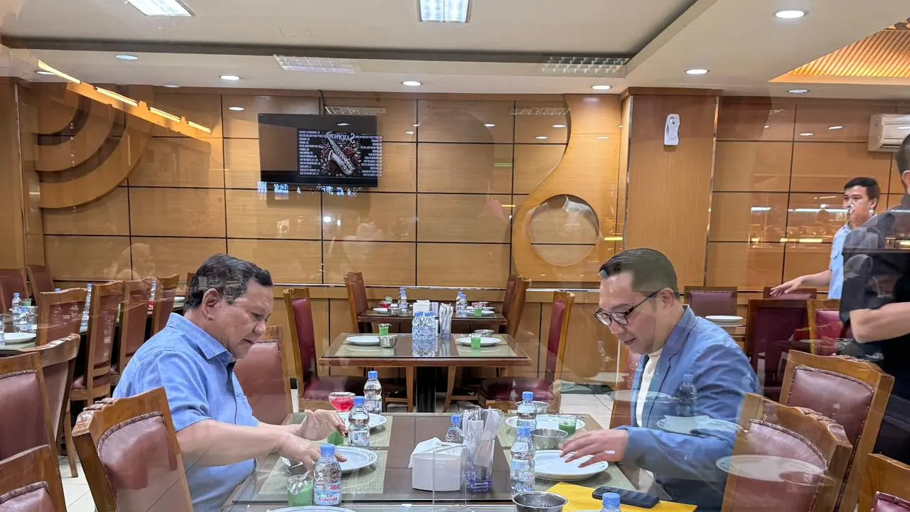 Calon Gubernur DKI Jakarta nomor 1 Ridwan Kamil Bertemu Presiden Prabowo Subianto di Restoran, Jakarta. (Dok. Istimewa)