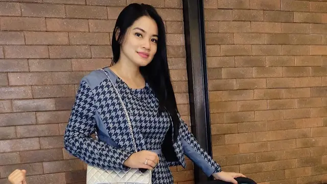 [Bintang] Titi Kamal dan Christian Sugiono