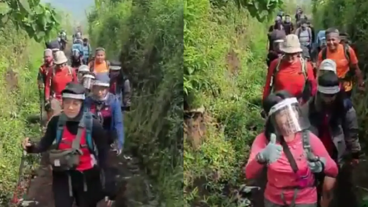 mendaki gunung
