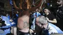 Keberhasilan ini juga sekaligus mengakhiri penantian 33 tahun Napoli untuk kembali merasakan Scudetto, setelah terakhir kali merengkuh gelar juara Liga Italia pada 1990 silam. (AP Photo/Andrew Medichini)