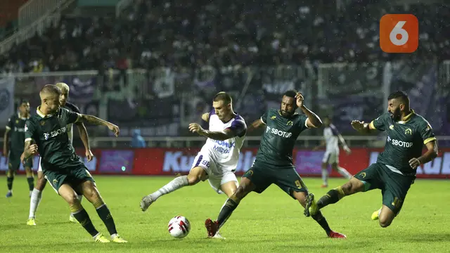 Persikabo vs Persita Tangerang