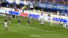 Berita video striker Heerenveen asal Iran, Reza Ghoochannejhad, gagal cetak gol mudah di Liga Belanda. This video presented by BallBall.