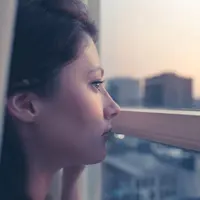 Haruskah mengucapkan selamat ketika mendengar kabar pernikahan mantan? (Foto: verywell.com)