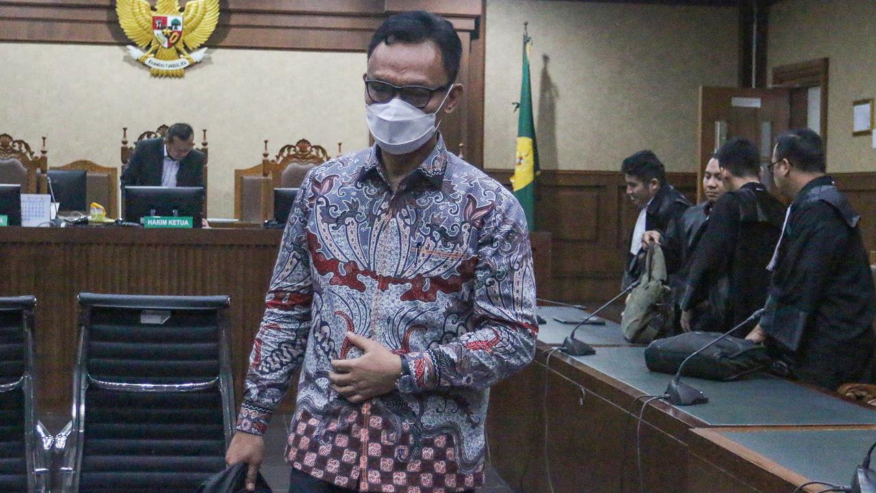 FOTO: Eks Ketua PN Jaksel Didakwa Terima Suap Rp 15,7 Miliar Terkait Ekspor CPO