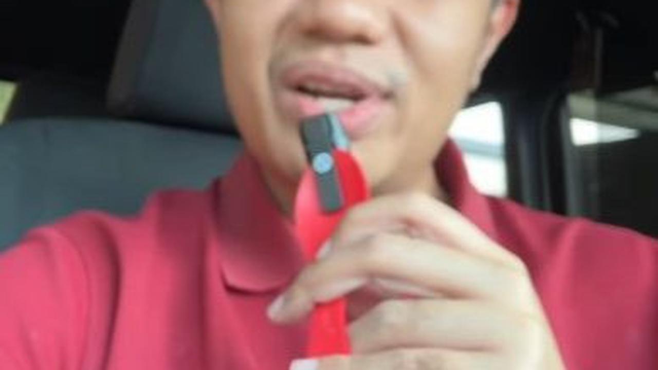 Miza Afrizal menegaskan ibu menyusui harus minum banyak agar bisa memproduksi ASI yang melimpah.