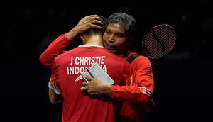 Indonesia memastikan diri lolos ke final Thomas Cup 2024 lewat kemenangan tunggal putra kedua, Jonatan Christie atas Wang Tzu Wei (21-11 dan 21-16). (AP Photo/Ng Han Guan)