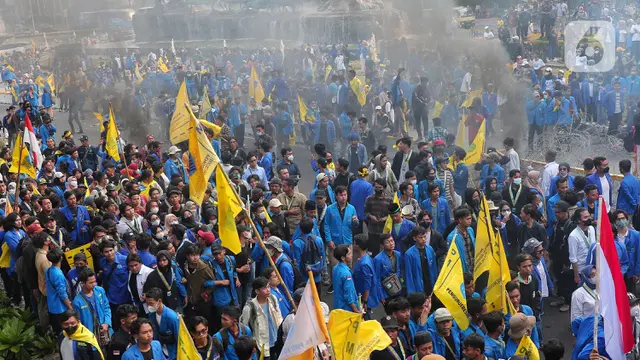 Demo Tolak Kenaikan Harga BBM Berujung Ricuh