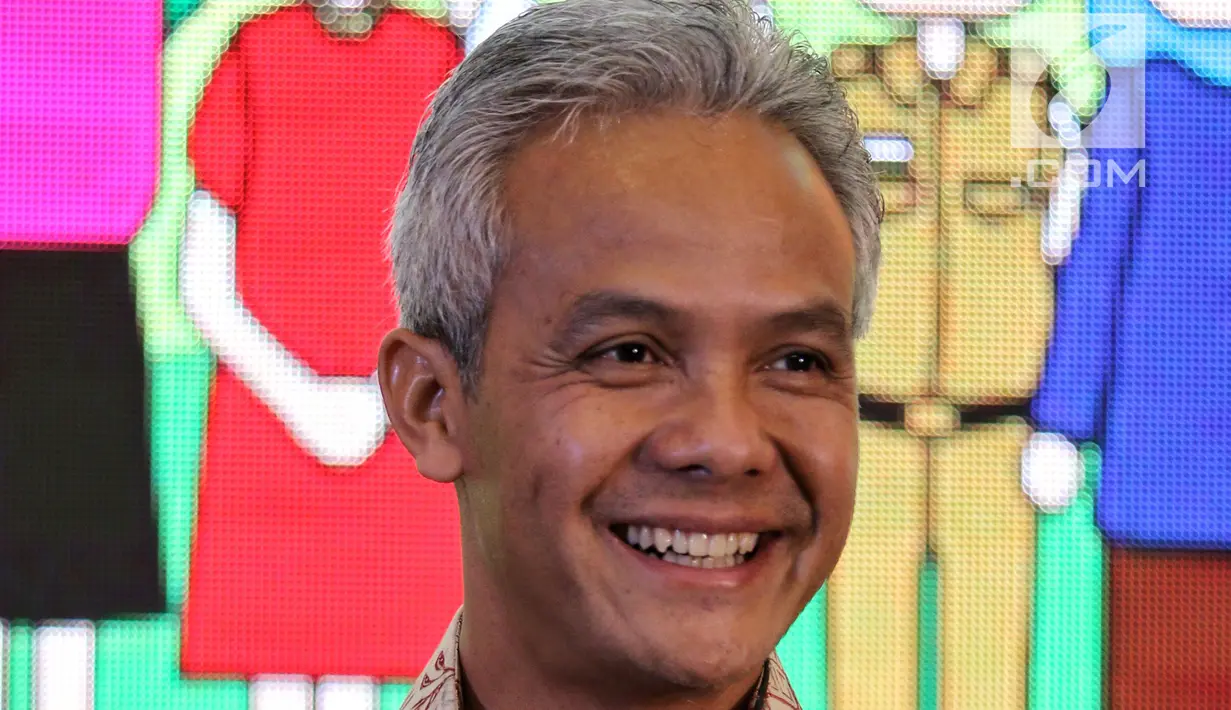 Gubernur Jateng Ganjar Pranowo saat menghadiri Forum Nusantara bersama UN Women, Jakarta, Jumat (8/2). Forum ini juga membahas tentang cara membangun perdamaian di keluarga dan komunitas. (Liputan6.com/JohanTallo)