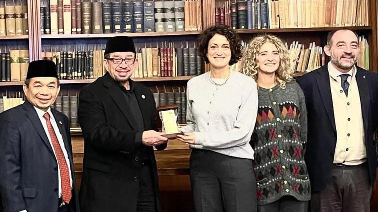 Fraksi PKS DPR RI melakukan kunjungan ke Roma, Italia bertemu dengan Konfederasi Pertanian Italia Confagricultura dan Badan Pangan & Pertanian PBB (FAO) yang bermarkas pusat di Roma Italia pada Senin (27/11/2023).