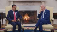 Presiden RI Joko Widodo di Gedung Putih membaca teks terkait perlindungan Gaza. Dok: YouTube The White House