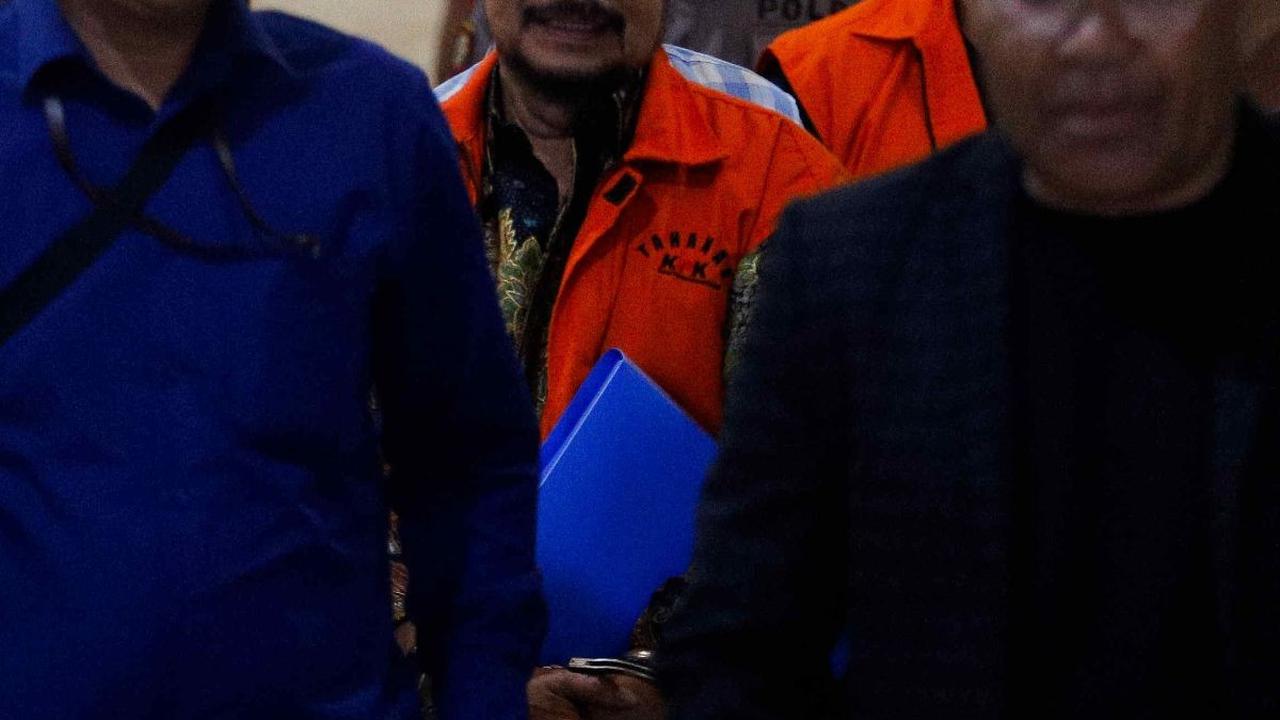 Kuasa hukum SYL, Djamaludin Koedoeboen mengatakan bahwa dalam pemeriksaan kali ini keterangan SYL dikonfrontasi dengan saksi lain. Dia menyebut ada sekitar enam sampai tujuh orang yang dikonfrontasi.