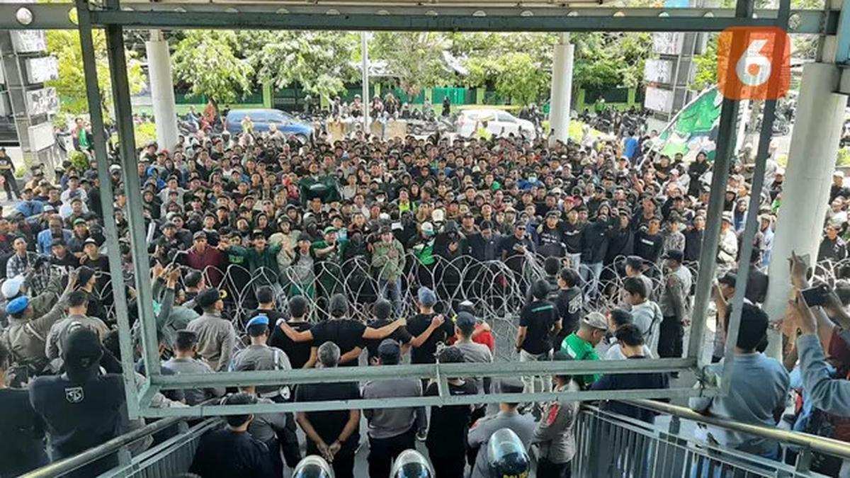 BRI Liga 1: Paul Munster Angkat Bicara soal Ancaman Pemecatan dari Jabatan Pelatih Persebaya