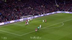 Berita video gol Juan Mata untuk Manchester United ke gawang Watford saat tidak nyaman dengan sepatunya.This video presented by BallBall.