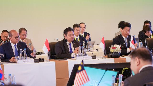Menteri Koordinator Bidang Perekonomian Airlangga Hartarto, dalam 2nd Ministerial Meeting AZEC, di Jakarta, Rabu (21/8/2024). (Foto: ekon.go.id)