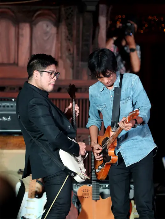 "Malam ini luar biasa sekali. Penontonnya sangat banyak. The Dance Company aja kalau manggung nggak sebanyak ini lho," ujar Baim. (Andy Masela/Bintang.com)